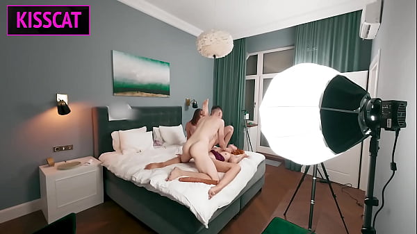 Nonton S6e1 Bts Pt2: Cherry Candle In Swinger 3some With Kisscat & Mr.cat &mdash; Ffm Fuck! thumbnail