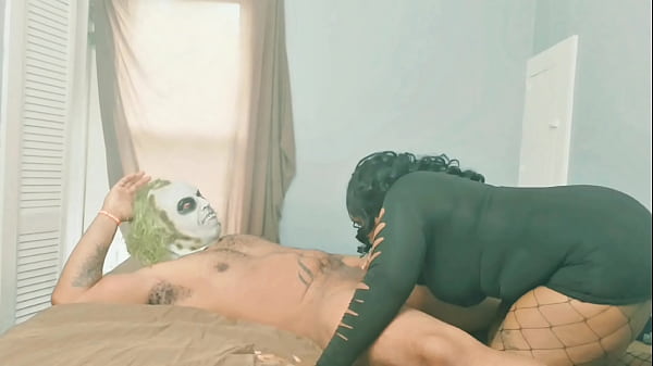 Play MP4 - It&rsquo;s Showtime