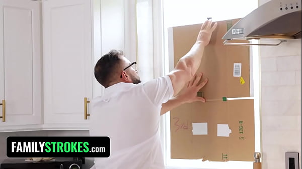 Play MP4 - Independence Day XXX Parody