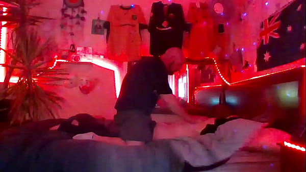 Nonton Bit Of A Back Rub Then Dick thumbnail