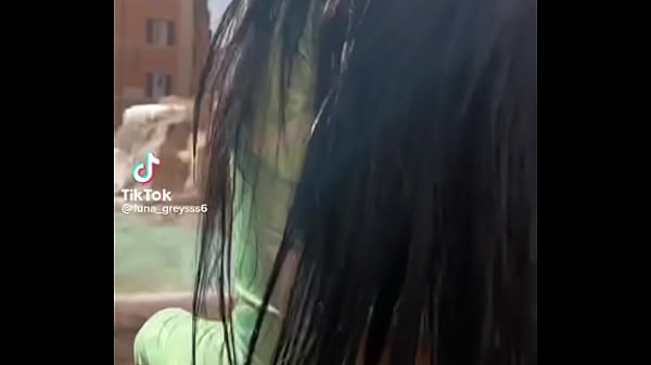 Nonton Chica Rica thumbnail