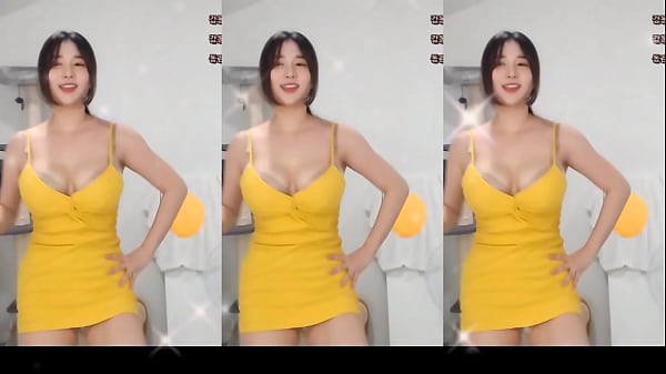 Korean cam girl