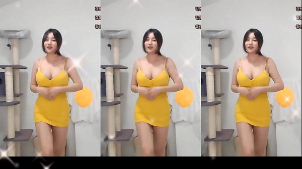 Korean cam girl