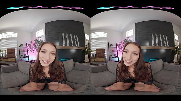 VRALLURE ALittle_Closer