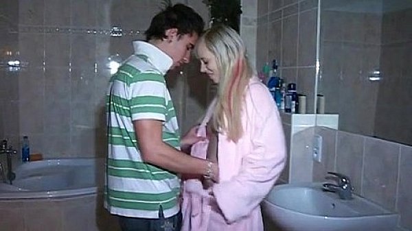 Wench cannot receive enough of sex 