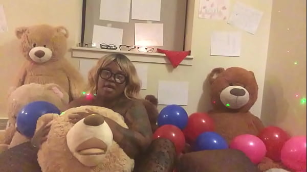 Hazelnutxxx thumbnail