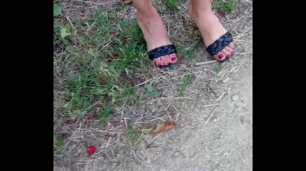 Arabian whore feet in the street 