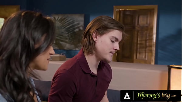 Play MP4 - MOMMY'S BOY - Horny Freya Parker Invites Her BF's Stepmom Penny Barber To A Wild Threesome