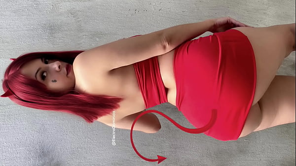 Capetinha Safadinha Sempre D&aacute; Um Jeito De Dar A Bucetinha thumbnail