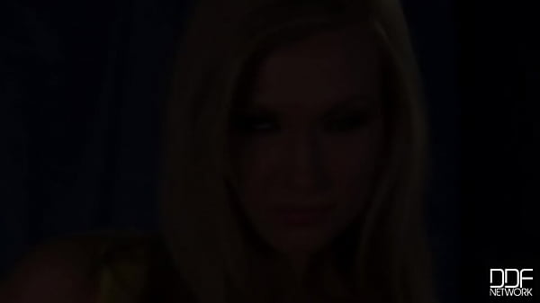 Nonton Michelle's Debut thumbnail