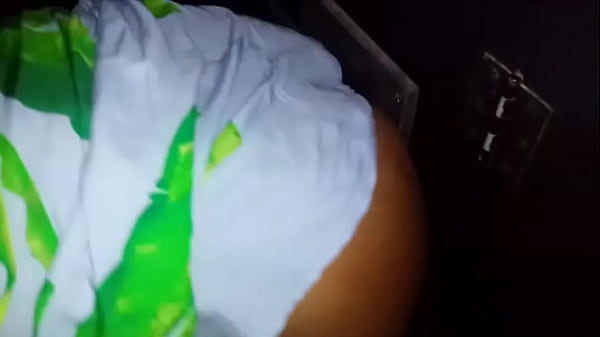 Brincadeirano Glory hole do caricias swingClub emmadureira