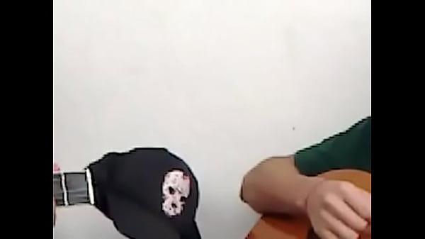 Nonton De Casinha - Baratas Gr&aacute;vidas Ac&uacute;stico thumbnail