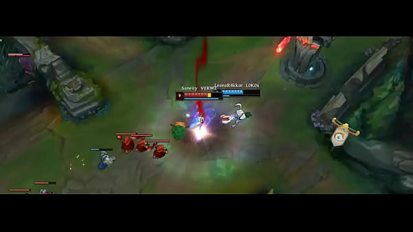 gostosinha tomando tudinho e dando tudo 