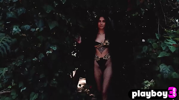 Nonton Amazing Girl Exposing Sexy All Natural Body After Striptease For The Playboy thumbnail