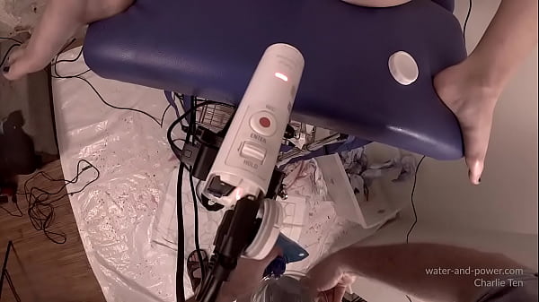 Play MP4 - Charlie and the Nozzles 3