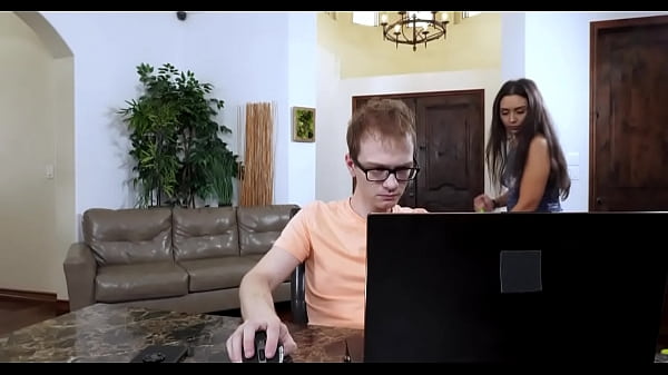 Play MP4 - Step sister helps step brother cum front step mom