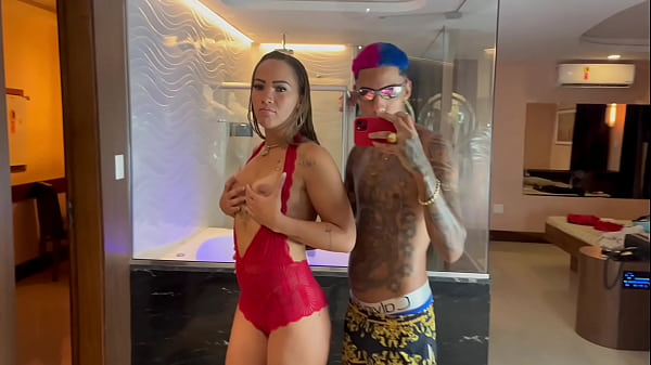 Play MP4 - COMENDO A GOSTOSA QUE CONHECI NO FACEBOOK DO RJ &lpar;COMPLETO NO RED E NO CHER&rpar;