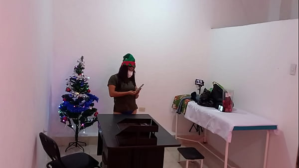 The nurse is caught in the hospital decorating the doctor's office and getting super sexy and hot