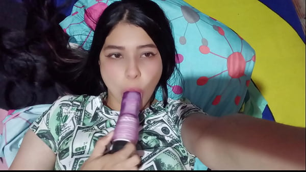 Ligar con la mejor amiga lleva al sexo ( CASERO REAL) 