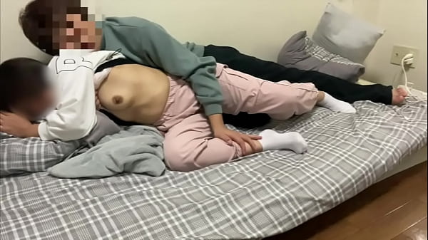 Play MP4 - 【素人のSEX】盛んな時期のカップルのSEX映像。