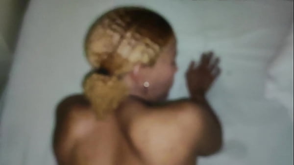 Buena Est&aacute; Morena Que Le Gusta Culear Y Y Lo Hace Bien Moviendo Ese Trasero Con Ganas thumbnail