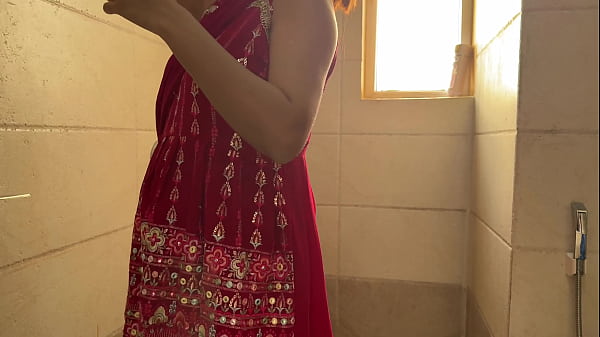 Play MP4 - Brother-in-law&comma; don't fall in your mouth&period;