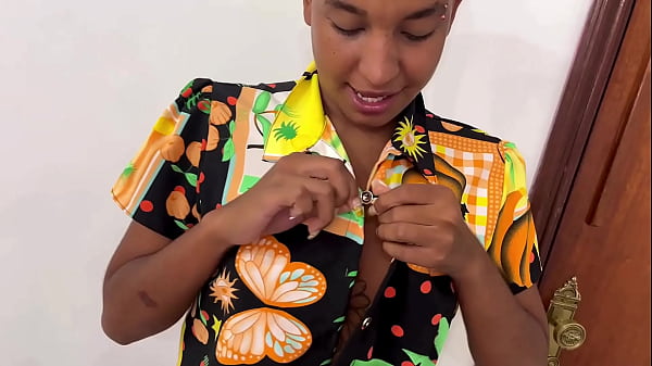 A novinha rebeca olew no motel com dois amigos que deixaram ela toda gozada