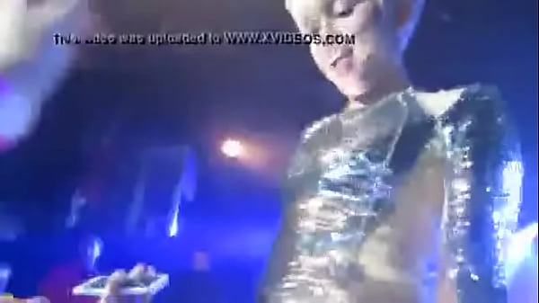 Miley Cyrus And Her Sexy Pu$$y thumbnail