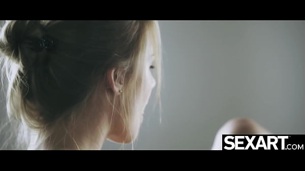 Nonton She Grabs His Attention With A Sexy Footjob And Eager Blowjob thumbnail