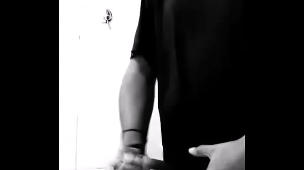 Play MP4 - Novinho 20centimetros gozando