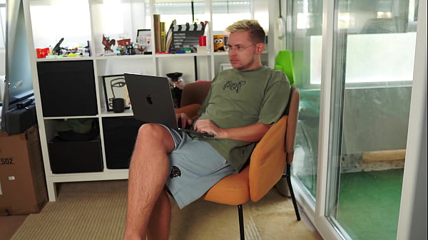 Nonton Testing Every Position In Our Home thumbnail