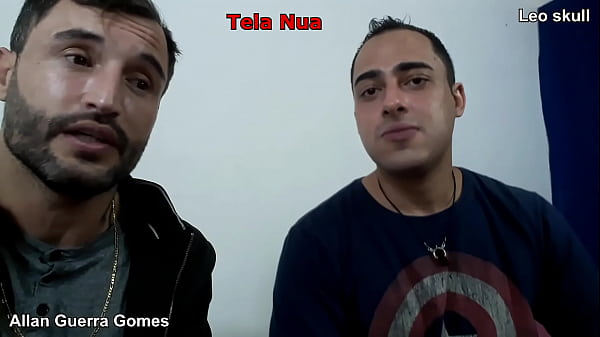 Play MP4 - leo Skull bate um papo com Allan Guerra Gomes no set de grava&ccedil;&atilde;o do Tela nua