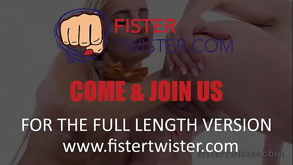 Play MP4 - Lesbian Fisting For Raven Haired Tattooed Babe