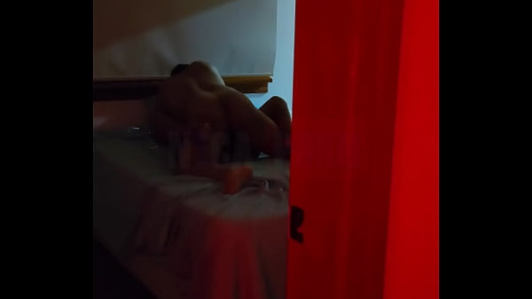 Encontr&eacute; a mi mujer si&eacute;ndome infiel