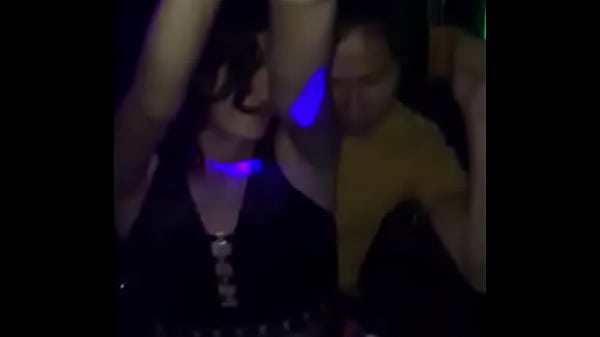 TRANS BAILANDO EN DISCOTECA DE HUANUCO