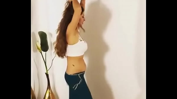 Thebellydancer amazing skill 