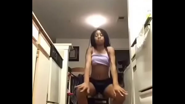 Nonton Bouncing On Dick thumbnail