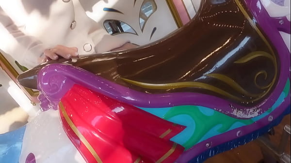 Play MP4 - 某エステサロン美人受付嬢の友人の新人エステティシャン！！スレンダーボディの敏感体に２回中出し！！