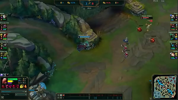 Vladz&atilde;o sugando o graveto sem d&oacute; nem piedade