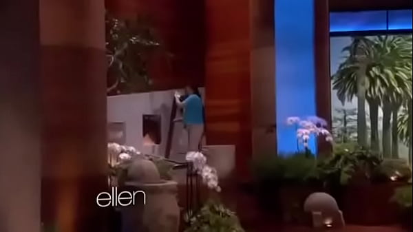 Nonton Sloth Shows Dick Eating Skills thumbnail