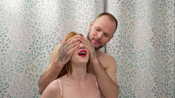 Nonton He Surprised Her With His Naked Buddy In Bed And They Both Fucked Her Raw thumbnail