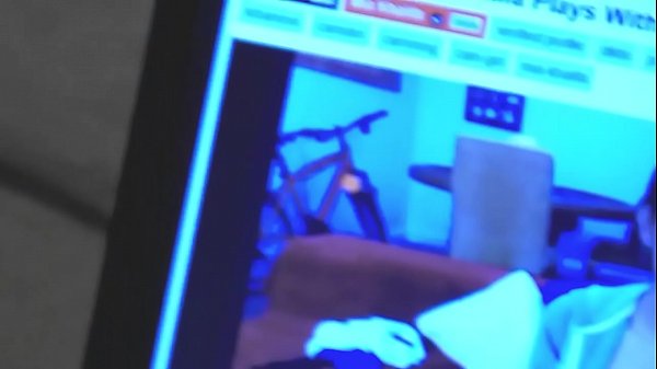 Play MP4 - El Horny Solo Verify