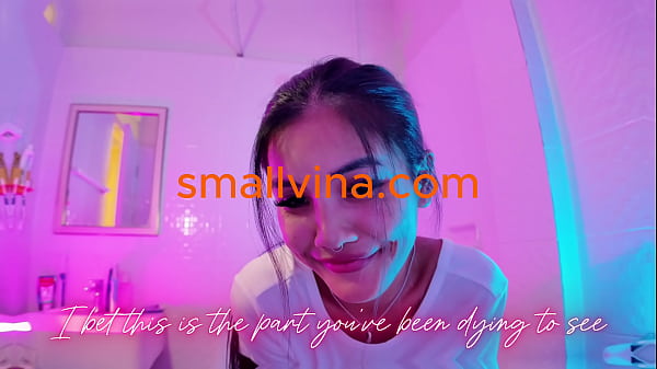 Solo asian girl on taking a bath real good