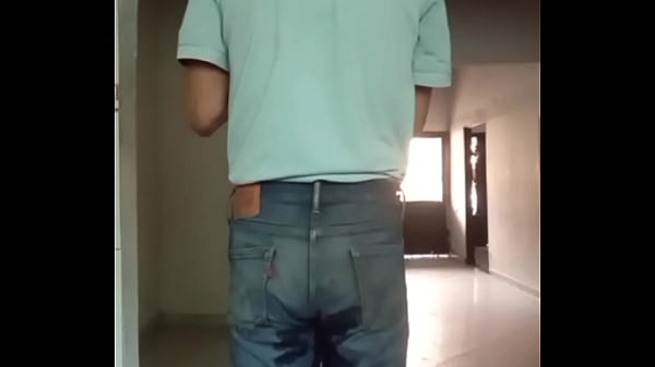 Nonton Pantalones Orinados Con Pa&ntilde;al De Tela Completa Mente Empapado Y Mojado Con Olor A Amoniaco Y M&uacute;ltiples Orgasmos thumbnail