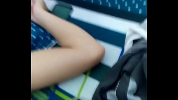 e gái phạm h&ocirc_̀ng ngọc kt