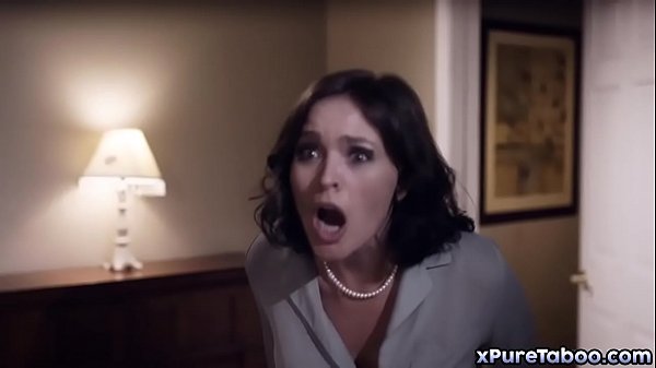 Wife_Krissy Lynn getsjealouson her_new hot_babysitter ChloeTemple_since she suspects that_her husband RyanDrilleris flirting with her