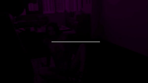 Nonton Hot Gaming thumbnail