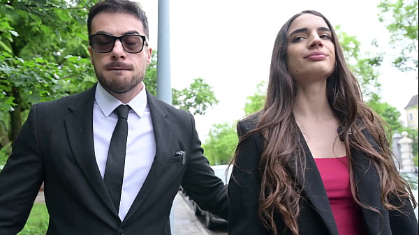 Nonton Covert Cutie Candie Luciani Takes Dp Slamming During Secret Deal Gp3323 thumbnail