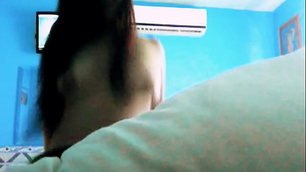 Play MP4 - Siempre me dices "s&oacute;lo la punta y me la metes hasta el fondo de mi garganta"&comma; Por eso no voy a tragarlos ahora&period;