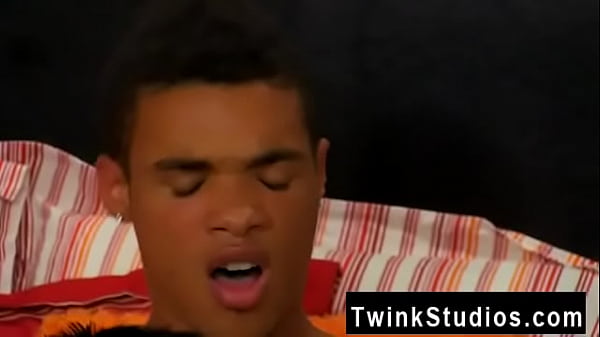 Gay sex Conner Bradley enjoys to share his lengthy youngster weenie 